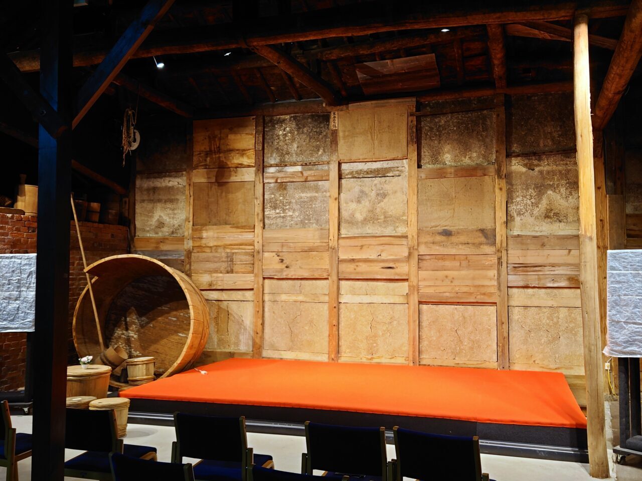 上堂本店醤油蔵